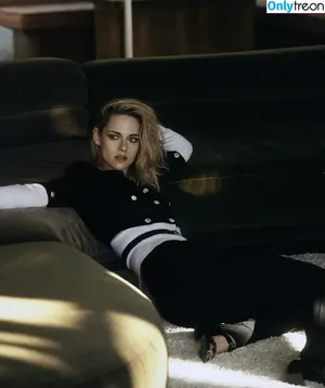 Kristen Stewart / kristenstewart / kristenstewartx nude photo #0053