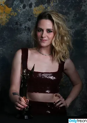 Kristen Stewart / kristenstewart / kristenstewartx nude photo #0075