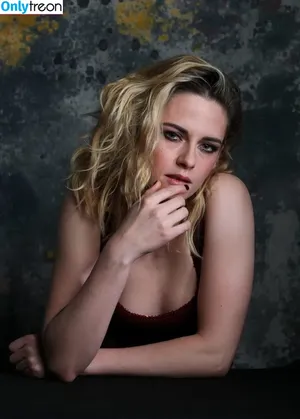 Kristen Stewart / kristenstewart / kristenstewartx nude photo #0080