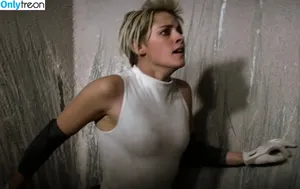 Kristen Stewart / kristenstewart / kristenstewartx nude photo #0153