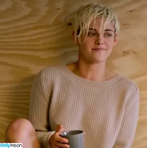 Kristen Stewart / kristenstewart / kristenstewartx nude photo #0158