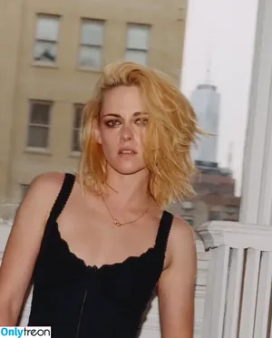 Kristen Stewart / kristenstewart / kristenstewartx nude photo #0195