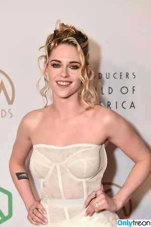 Kristen Stewart / kristenstewart / kristenstewartx nude photo #0214
