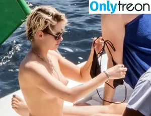 Kristen Stewart / kristenstewart / kristenstewartx nude photo #0222