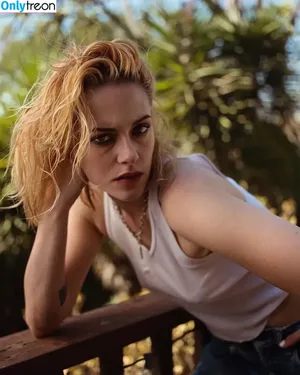 Kristen Stewart / kristenstewart / kristenstewartx nude photo #0254