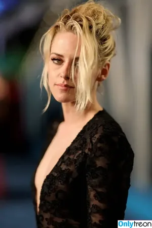 Kristen Stewart / kristenstewart / kristenstewartx nude photo #0261
