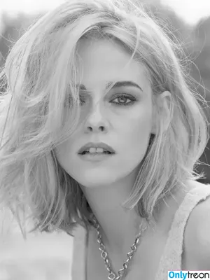 Kristen Stewart / kristenstewart / kristenstewartx nude photo #0270
