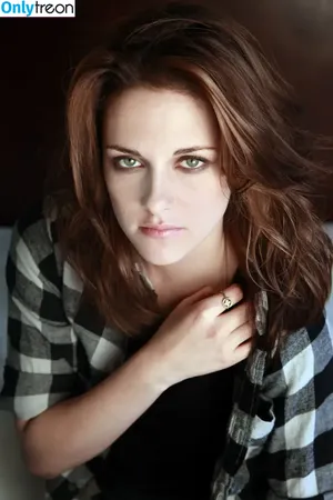 Kristen Stewart / kristenstewart / kristenstewartx nude photo #0324