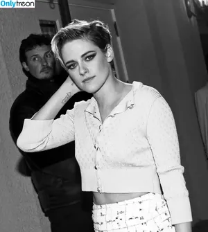 Kristen Stewart / kristenstewart / kristenstewartx nude photo #0329