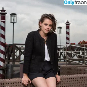 Kristen Stewart / kristenstewart / kristenstewartx nude photo #0350