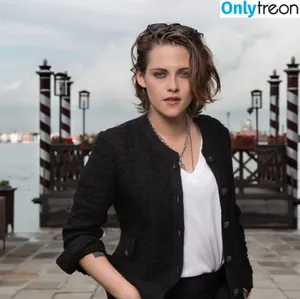 Kristen Stewart / kristenstewart / kristenstewartx nude photo #0355