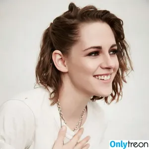 Kristen Stewart / kristenstewart / kristenstewartx nude photo #0365