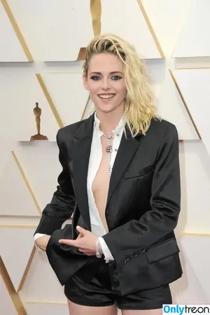 Kristen Stewart / kristenstewart / kristenstewartx nude photo #0399
