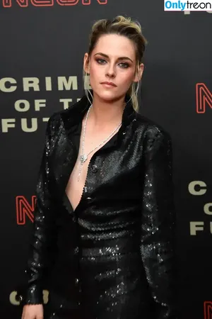 Kristen Stewart / kristenstewart / kristenstewartx nude photo #0477