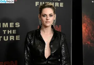 Kristen Stewart / kristenstewart / kristenstewartx nude photo #0486