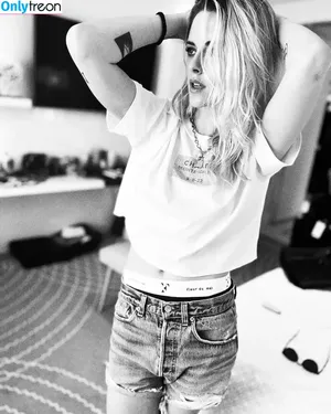 Kristen Stewart / kristenstewart / kristenstewartx nude photo #0506