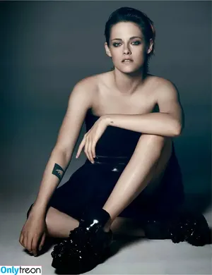 Kristen Stewart / kristenstewart / kristenstewartx nude photo #0513