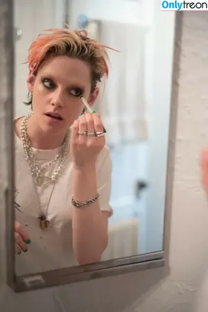 Kristen Stewart / kristenstewart / kristenstewartx nude photo #0673