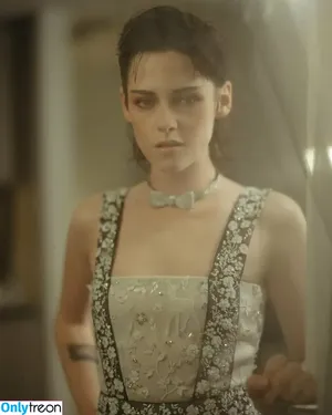 Kristen Stewart / kristenstewart / kristenstewartx nude photo #0707