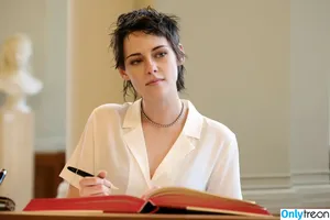 Kristen Stewart / kristenstewart / kristenstewartx nude photo #0724