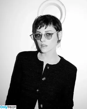 Kristen Stewart / kristenstewart / kristenstewartx nude photo #0760