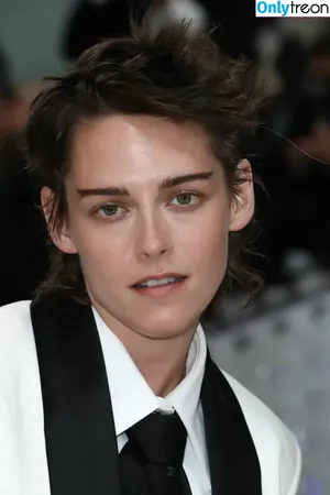 Kristen Stewart / kristenstewart / kristenstewartx nude photo #0785