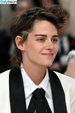 Kristen Stewart / kristenstewart / kristenstewartx nude photo #0787