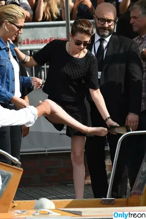 Kristen Stewart / kristenstewart / kristenstewartx nude photo #0883