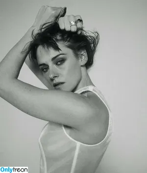 Kristen Stewart / kristenstewart / kristenstewartx nude photo #0975