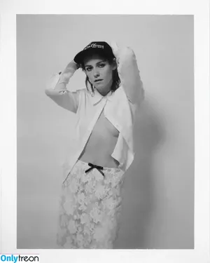 Kristen Stewart / kristenstewart / kristenstewartx nude photo #0981