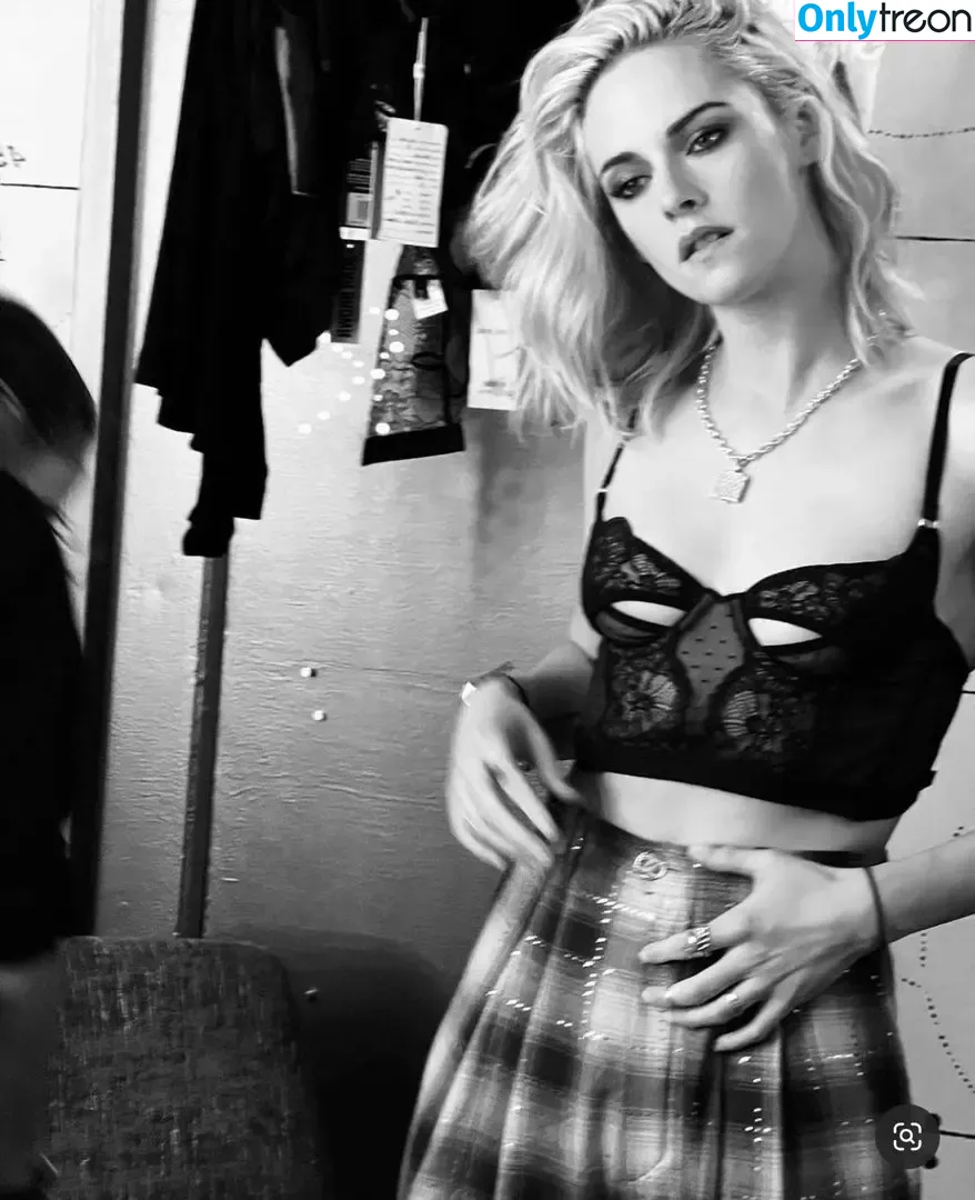 Kristen Stewart nude photo #0019 (kristenstewart / kristenstewartx)