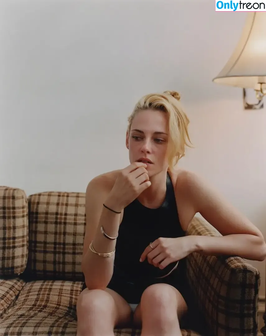 Kristen Stewart nude photo #0197 (kristenstewart / kristenstewartx)
