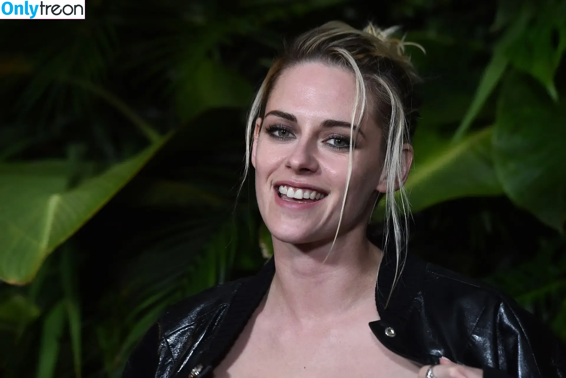 Kristen Stewart nude photo #0245 (kristenstewart / kristenstewartx)