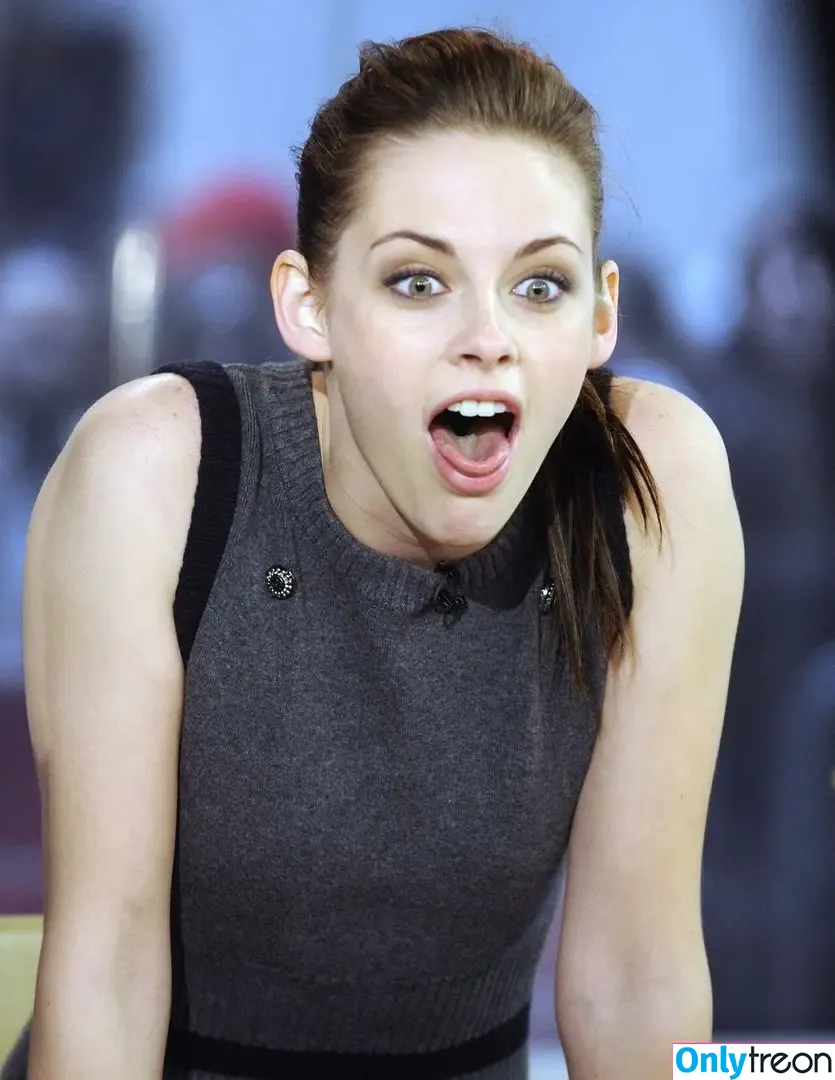Kristen Stewart nude photo #0284 (kristenstewart / kristenstewartx)