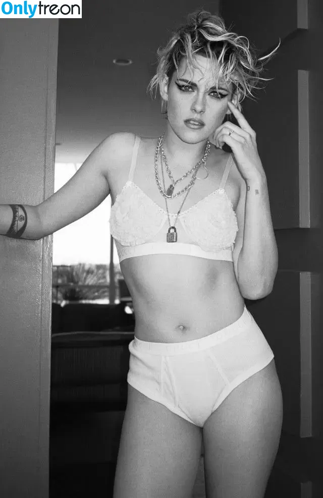 Kristen Stewart nude photo #0310 (kristenstewart / kristenstewartx)