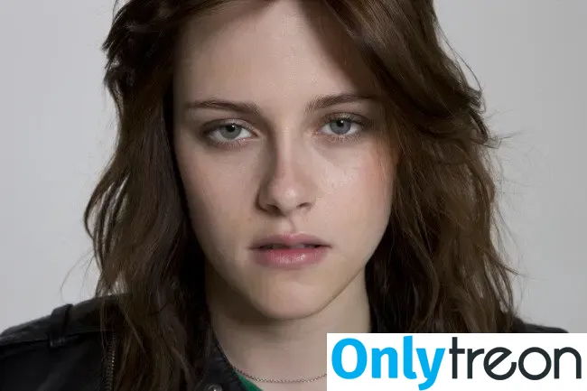 Kristen Stewart nude photo #0316 (kristenstewart / kristenstewartx)