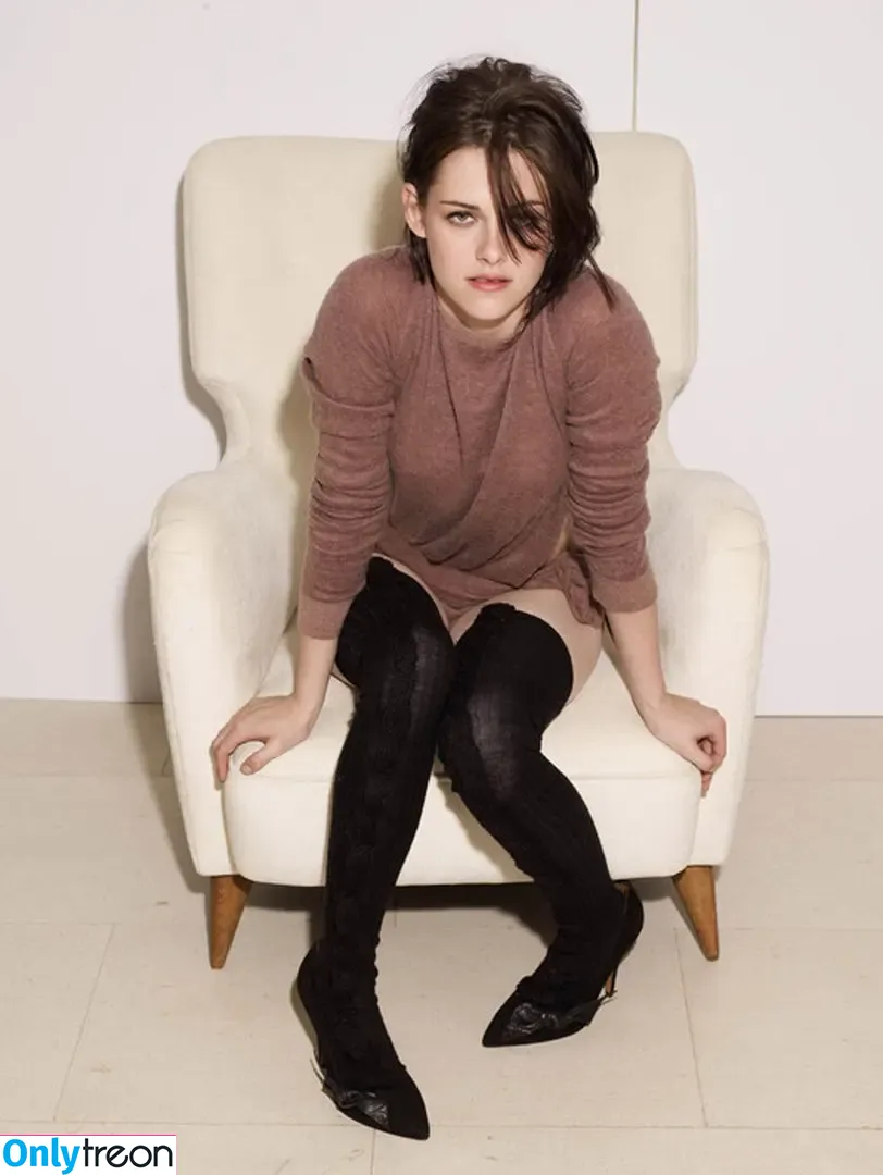 Kristen Stewart nude photo #0318 (kristenstewart / kristenstewartx)