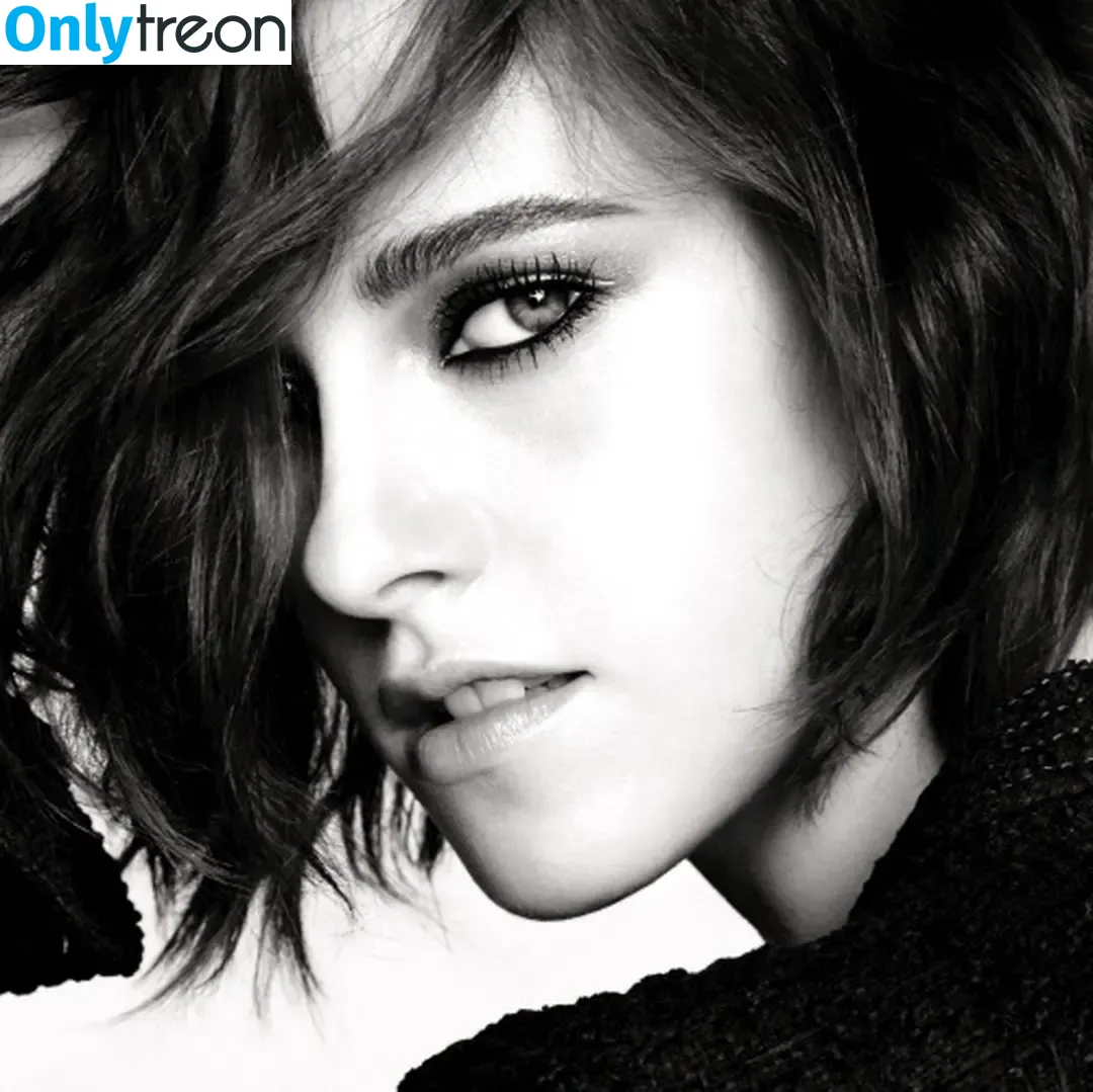 Kristen Stewart nude photo #0381 (kristenstewart / kristenstewartx)