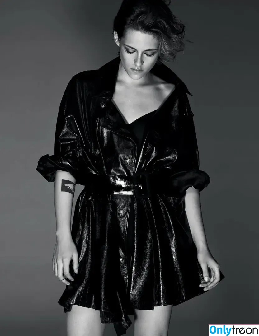 Kristen Stewart nude photo #0514 (kristenstewart / kristenstewartx)