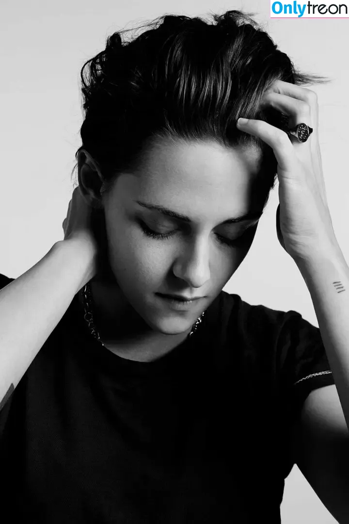 Kristen Stewart nude photo #0519 (kristenstewart / kristenstewartx)