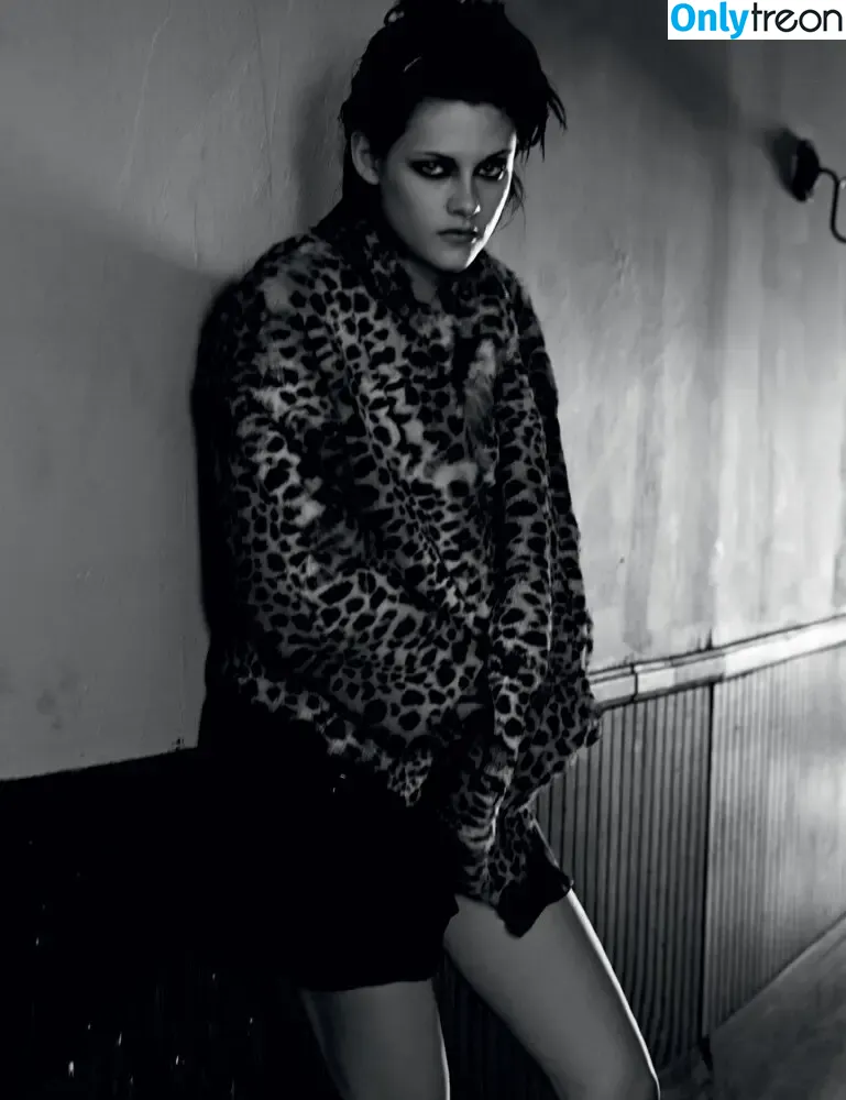 Kristen Stewart nude photo #0584 (kristenstewart / kristenstewartx)