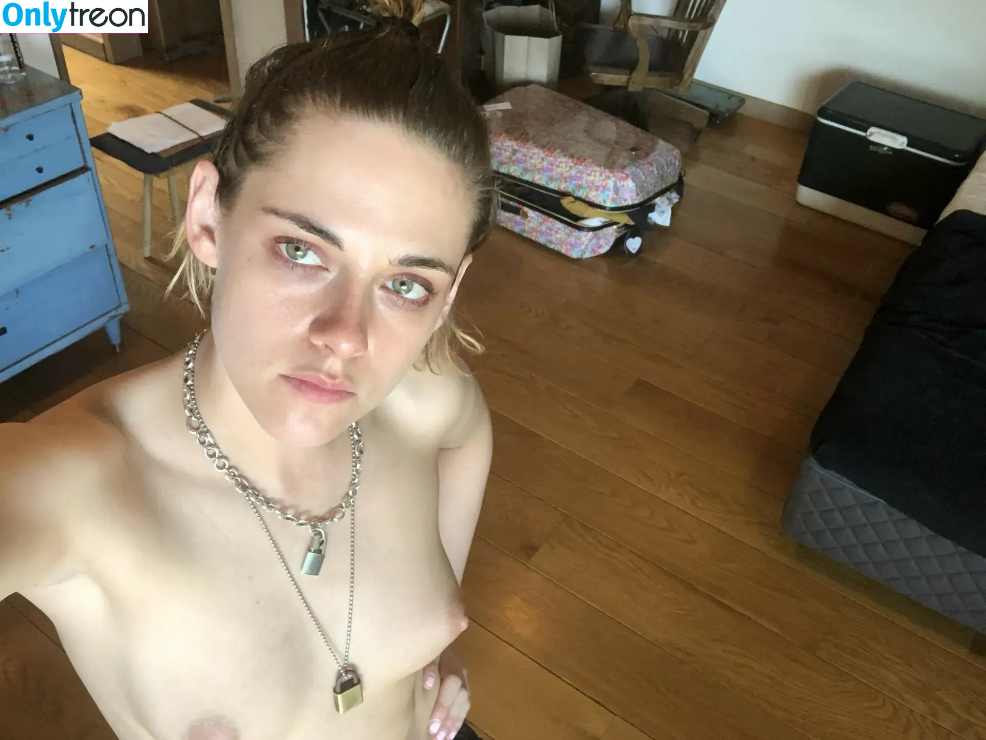 Kristen Stewart nude photo #0637 (kristenstewart / kristenstewartx)