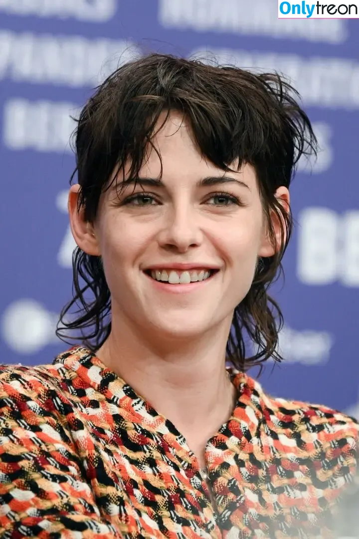 Kristen Stewart nude photo #0710 (kristenstewart / kristenstewartx)