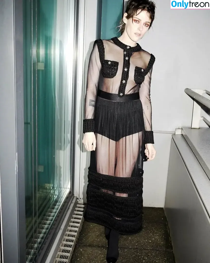 Kristen Stewart nude photo #0769 (kristenstewart / kristenstewartx)