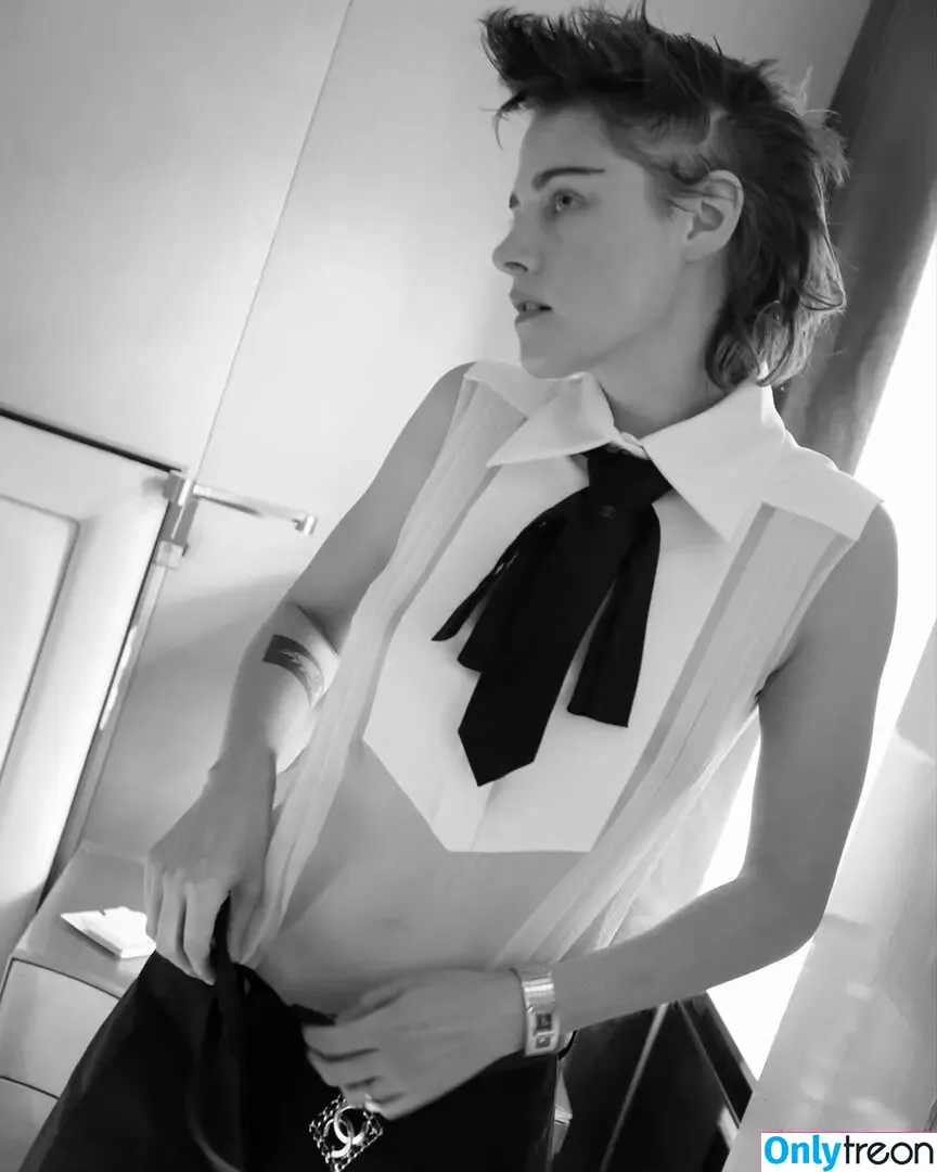 Kristen Stewart nude photo #0793 (kristenstewart / kristenstewartx)