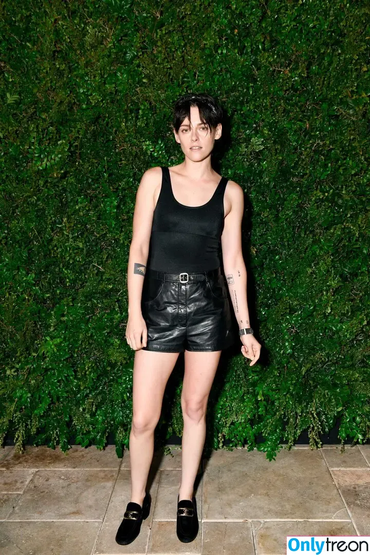 Kristen Stewart nude photo #0915 (kristenstewart / kristenstewartx)