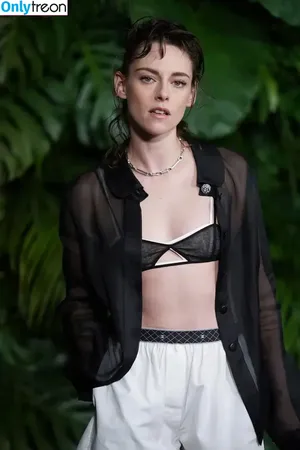Kristen Stewart / kristenstewart / kristenstewartx nude photo #1091
