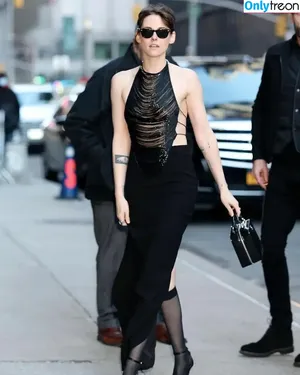 Kristen Stewart / kristenstewart / kristenstewartx nude photo #1096