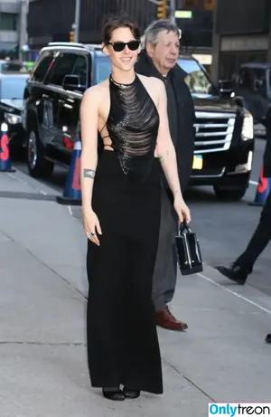 Kristen Stewart / kristenstewart / kristenstewartx nude photo #1100