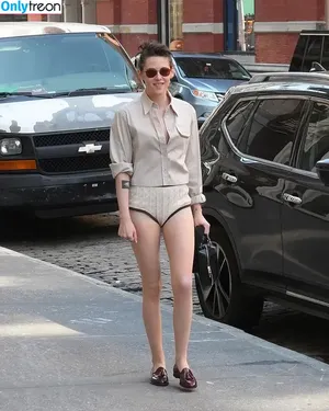Kristen Stewart / kristenstewart / kristenstewartx nude photo #1143